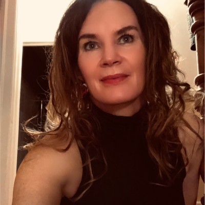 Suzanne C